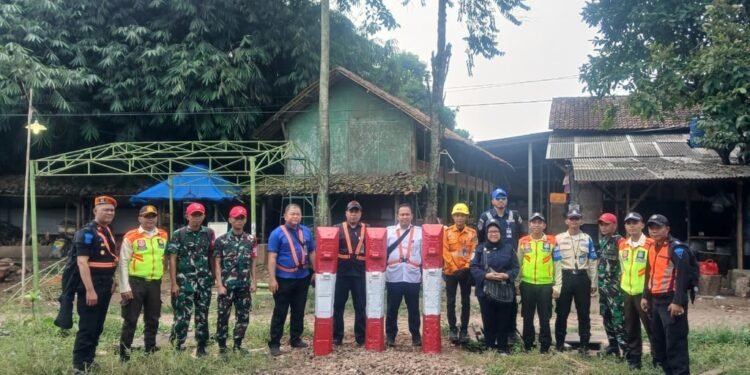 KAI Daop 1 Jakarta Tutup Perlintasan Sebidang Liar di Tangerang, Perkuat Upaya Peningkatan Keselamatan Perjalanan Kereta Api