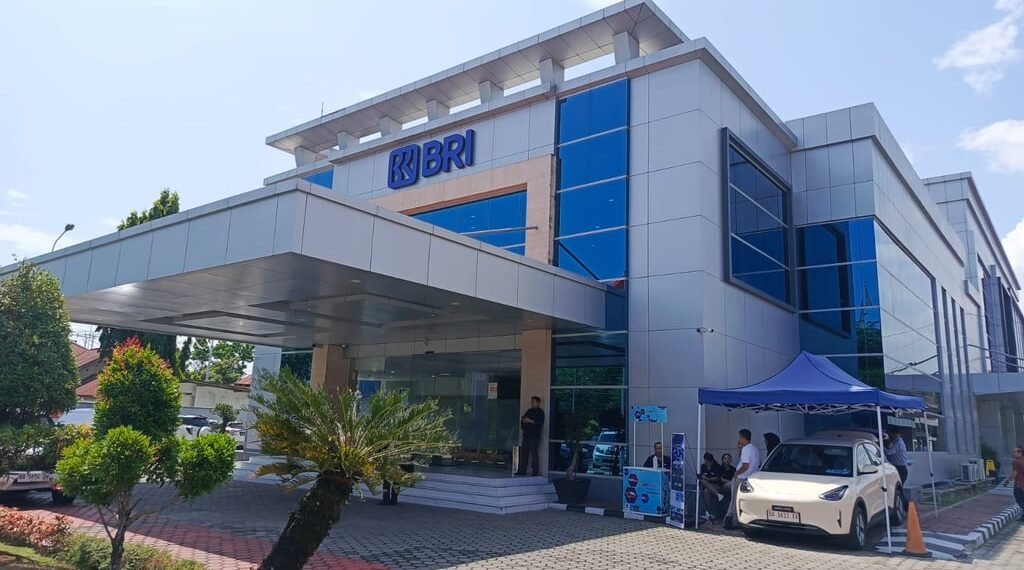 Hari Terakhir! BRI Finance Hadirkan Promo Bunga 0% di Pameran Otomotif di Sumatera Barat