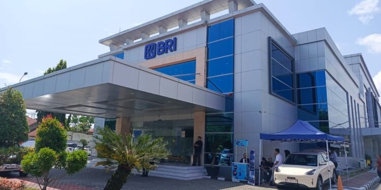 Hari Terakhir! BRI Finance Hadirkan Promo Bunga 0% di Pameran Otomotif di Sumatera Barat
