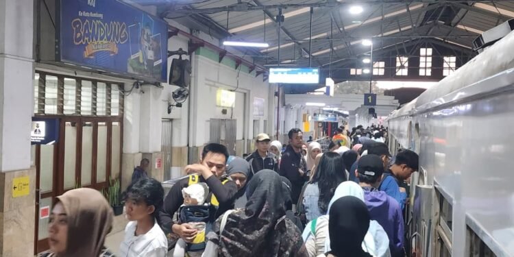 KAI Daop 2 Bandung Sampaikan Terima Kasih kepada Pelanggan, Libur Panjang Idul Adha 2026 Layani Lebih dari 130 Ribu Penumpang