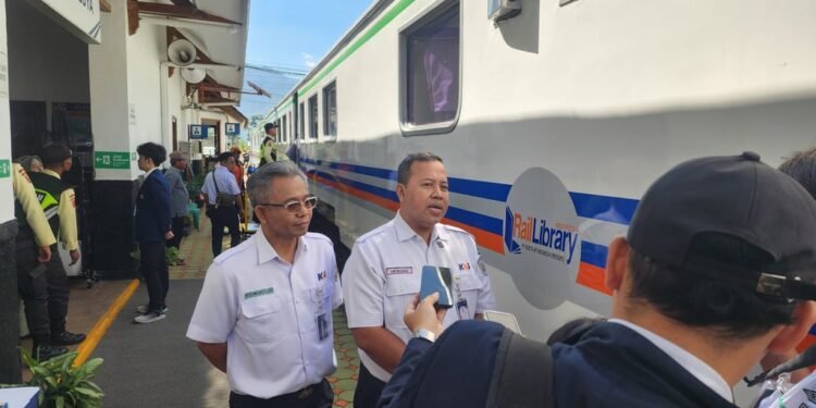KAI Daop 2 Bandung Adakan Pengobatan Gratis Dengan Rail Clinic di Stasiun Bumiwaluya