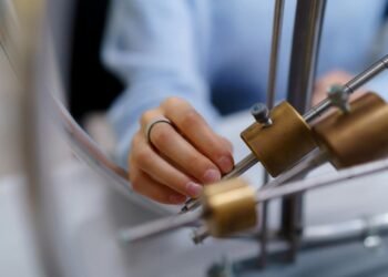 BINUS ASO Kolaborasi dengan Hitachi, Ini Untungnya