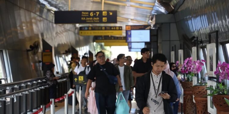 Weekend Pertama Juli 2026 Ungguli 2 Weekend Terakhir Juni 2026 Pada Periode Liburan Sekolah, Lebih dari 45 Ribu Pelanggan Gunakan KA dari Daop 2 Bandung
