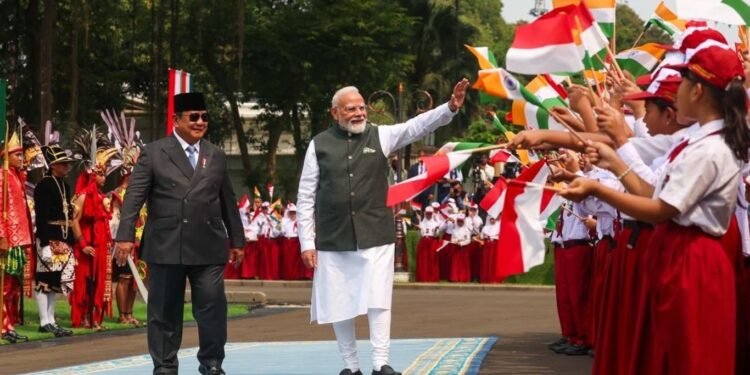 Prabowo Sambut PM Narendra Modi di Istana Merdeka, Tegaskan Eratnya Hubungan Indonesia-India Prabowo Sambut PM Narendra Modi di Istana Merdeka, Tegaskan Eratnya Hubungan Indonesia-India