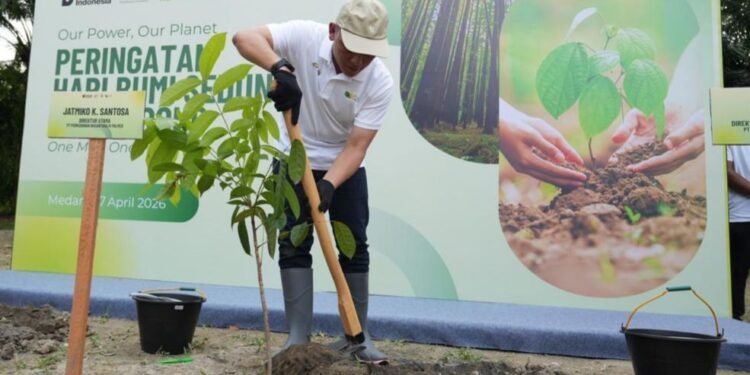 Holding Perkebunan Nusantara melalui PTPN IV PalmCo Gencarkan Gerakan Hijau dan Jaga Sumber Air Warga Holding Perkebunan Nusantara melalui PTPN IV PalmCo Gencarkan Gerakan Hijau dan Jaga Sumber Air Warga