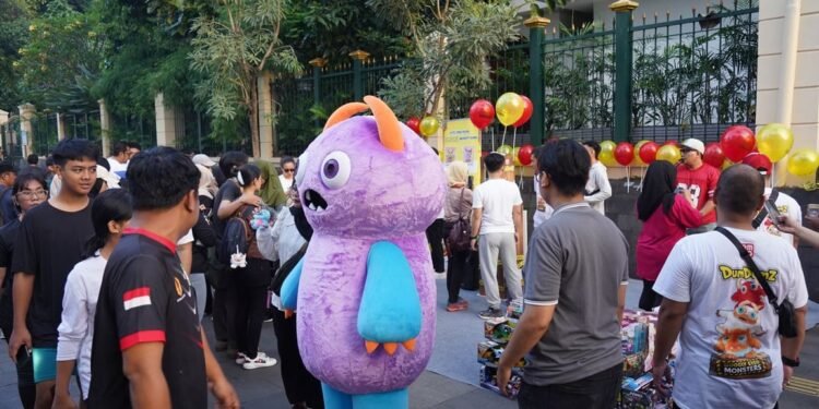 Dumdumz Jadi Magnet Baru di CFD Jakarta, Tarik Antusiasme Ratusan Pengunjung
