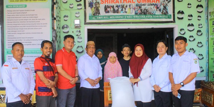 Bagian Kesra Salurkan Dana Jamaah Salat Istisqa untuk Empat Panti Asuhan