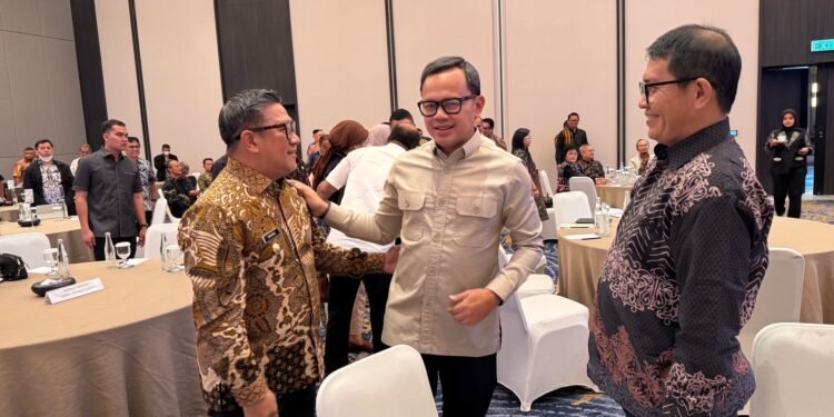 Dongkrak PAD, Wawali Indra Gobel Dorong Digitalisasi Pajak dan Perizinan