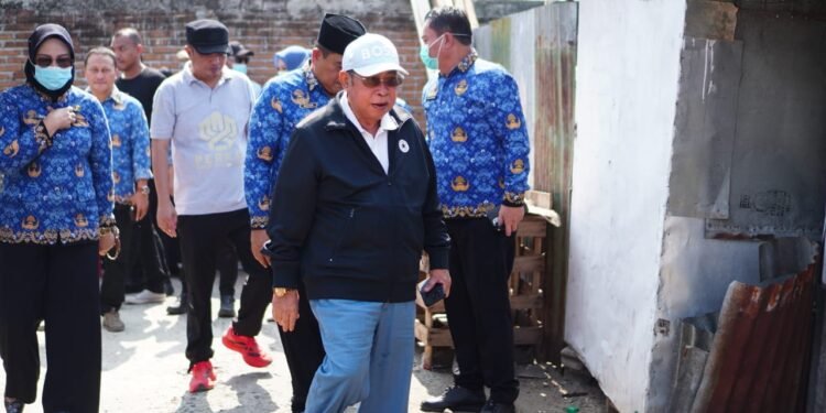 Wali Kota Adhan Pantau Langsung Relokasi Makam di Lokasi Pembangunan Kantor Wali Kota Baru